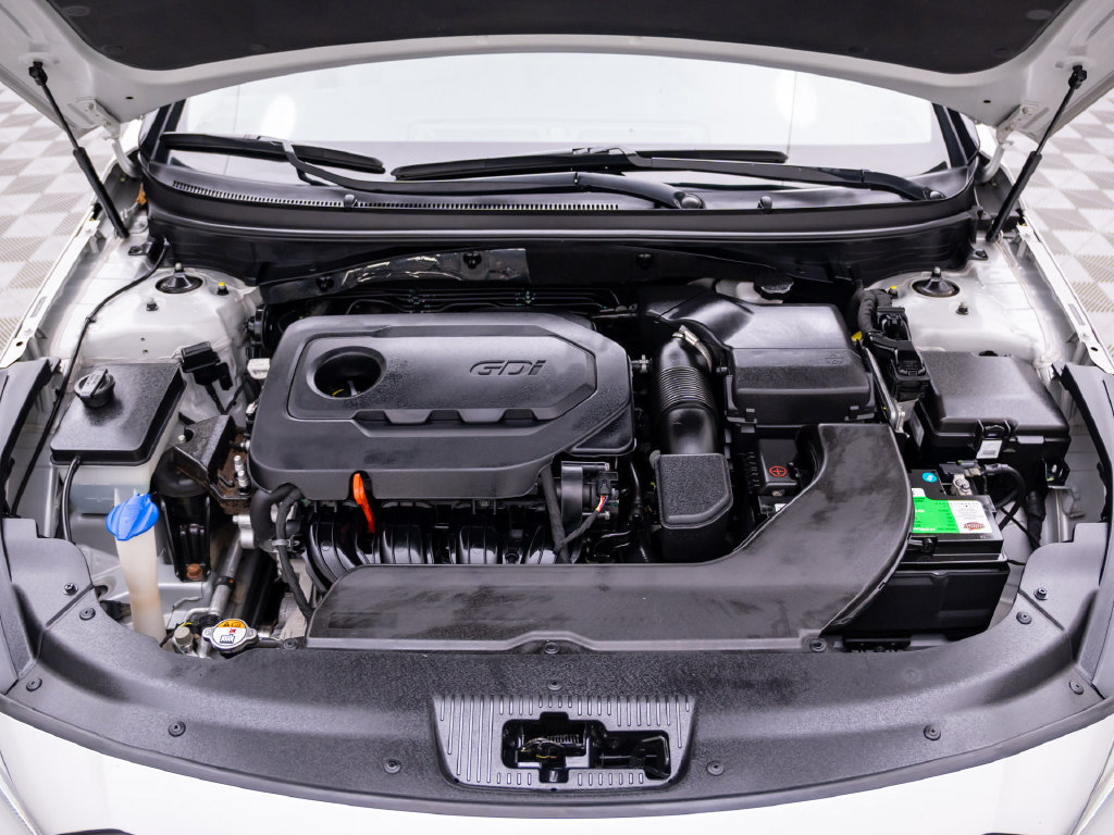 Used 2015 Hyundai Sonata Sport w/ Option Group 03 FWD image 27