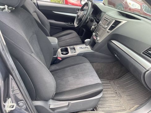 Used 2014 Subaru Legacy 2.5i Premium AWD/4WD image 24