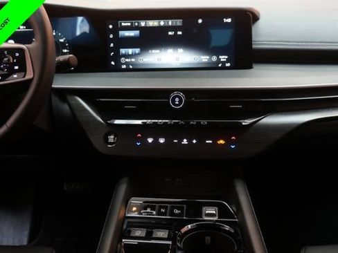 Certified 2025 Nissan Murano SV AWD/4WD image 34