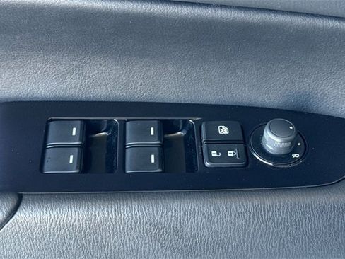 Used 2020 MAZDA CX-5 Touring image 12