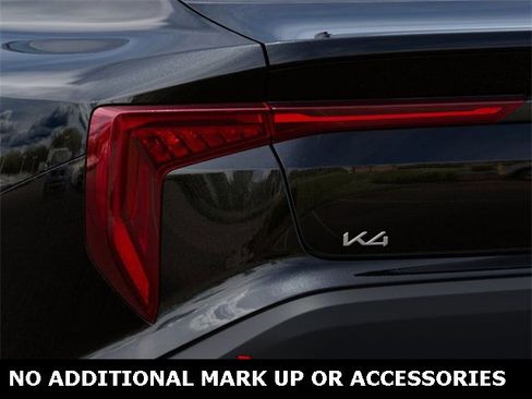 New 2025 Kia K4 LXS image 11