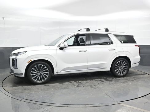 Used 2023 Hyundai Palisade Calligraphy image 9