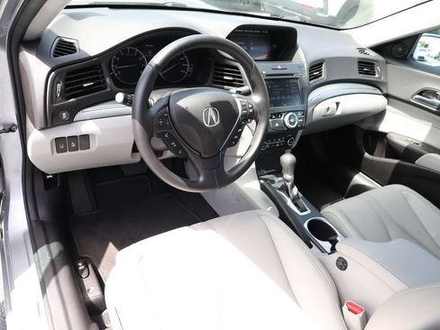 Used 2019 Acura ILX FWD image 14