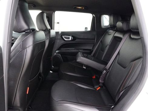 Used 2025 Jeep Compass Trailhawk w/ Trailhawk Elite Group AWD/4WD image 10