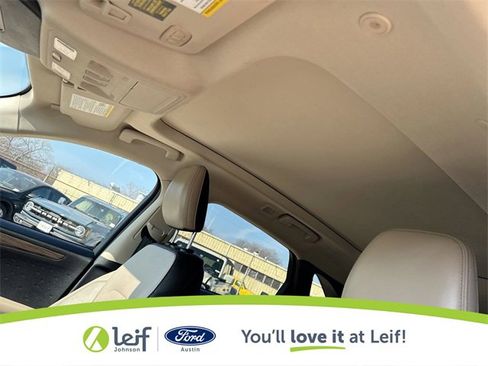 Used 2020 Ford Escape Titanium image 20