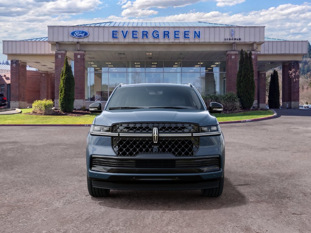 New 2027 Lincoln Navigator Reserve w/ Jet Appearance Package AWD/4WD image 3