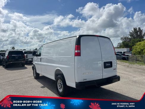 New 2026 GMC Savana 2500 w/ Driver Convenience Package RWD image 5