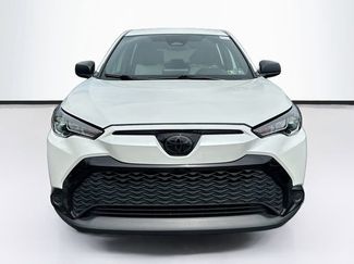 Used 2023 Toyota Corolla Cross AWD Hybrid video 2