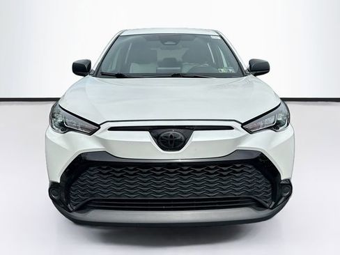 Used 2023 Toyota Corolla Cross AWD Hybrid image 2