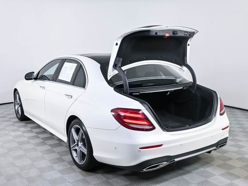 Used 2017 Mercedes-Benz E 300 image 32