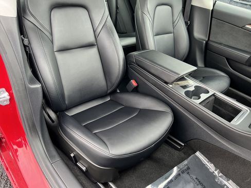 Used 2023 Tesla Model 3 Performance image 25