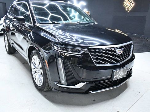 Used 2020 Cadillac XT6 Premium Luxury w/ Platinum Package AWD/4WD image 12