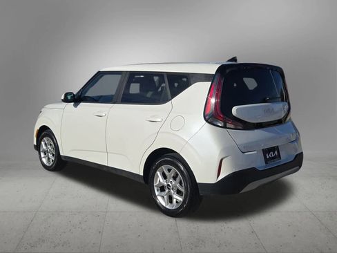 Certified 2024 Kia Soul LX w/ Option Group 015 image 4