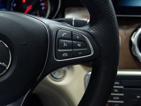 Used 2018 Mercedes-Benz GLA 250 4MATIC image 16