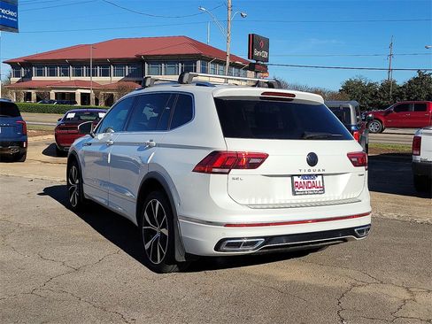 Used 2024 Volkswagen Tiguan SEL R-Line w/ MDO Package, Two-Row image 4