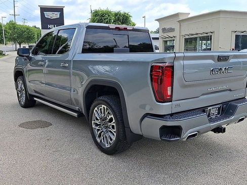 Used 2025 GMC Sierra 1500 Denali Ultimate AWD/4WD image 7