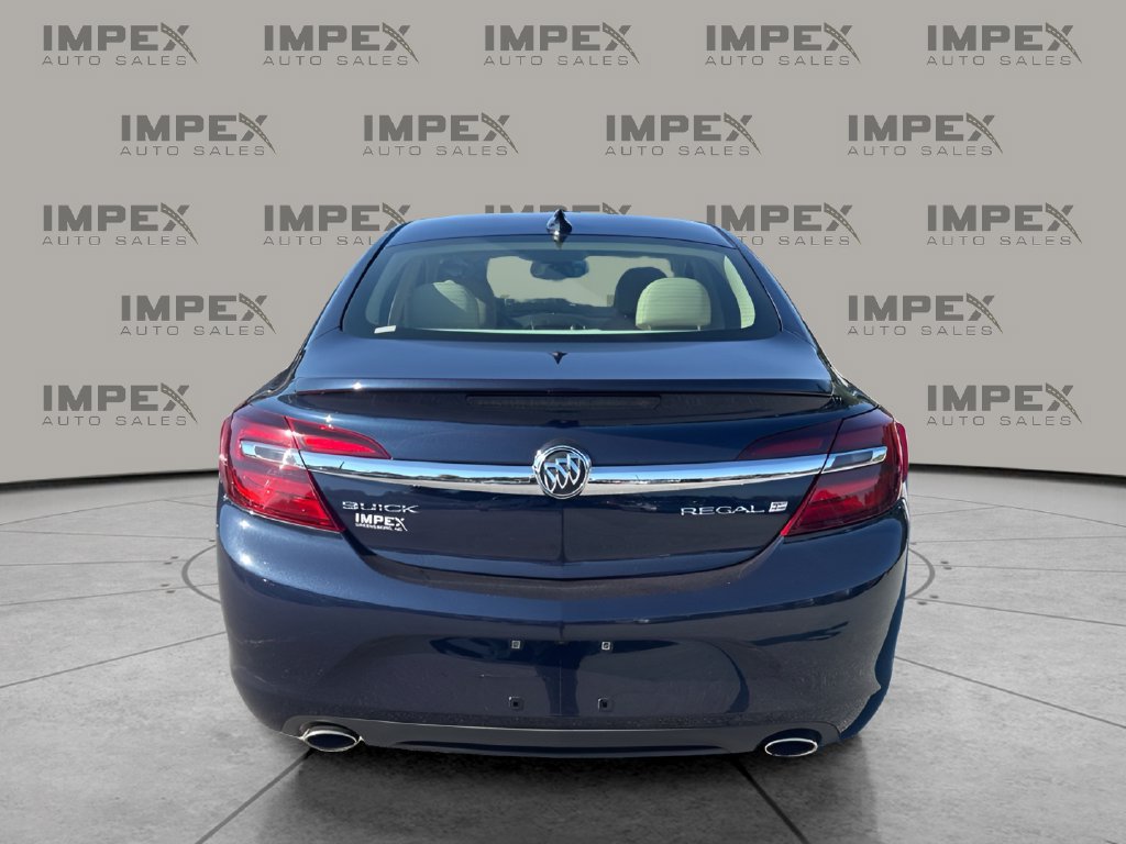 Used 2017 Buick Regal Sport Touring FWD image 4