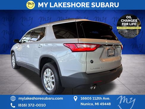 Used 2020 Chevrolet Traverse LT w/ Driver Confidence II Package AWD/4WD image 5