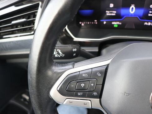 Used 2024 Volkswagen Jetta SE image 23