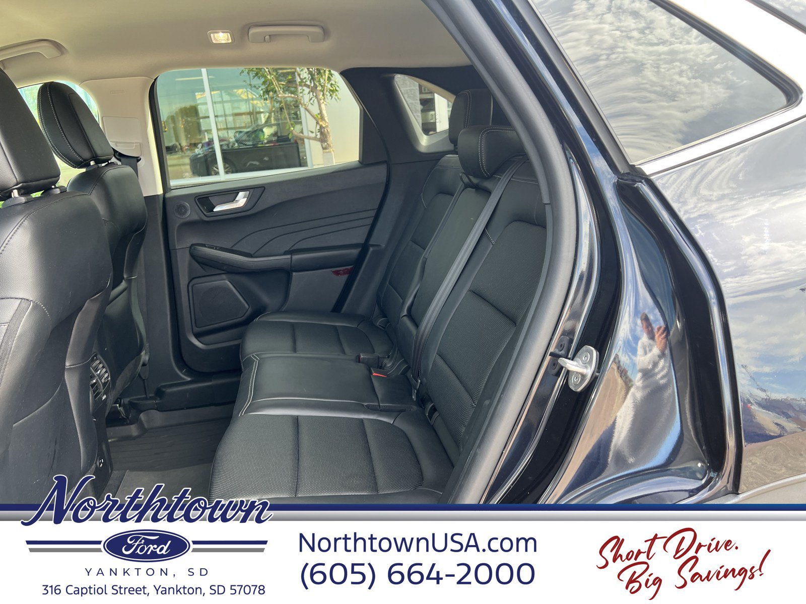 Used 2021 Ford Escape Titanium w/ Class II Trailer Tow Package AWD/4WD image 34