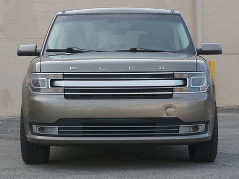Used 2014 Ford Flex Limited w/ Equipment Group 301A FWD image 2