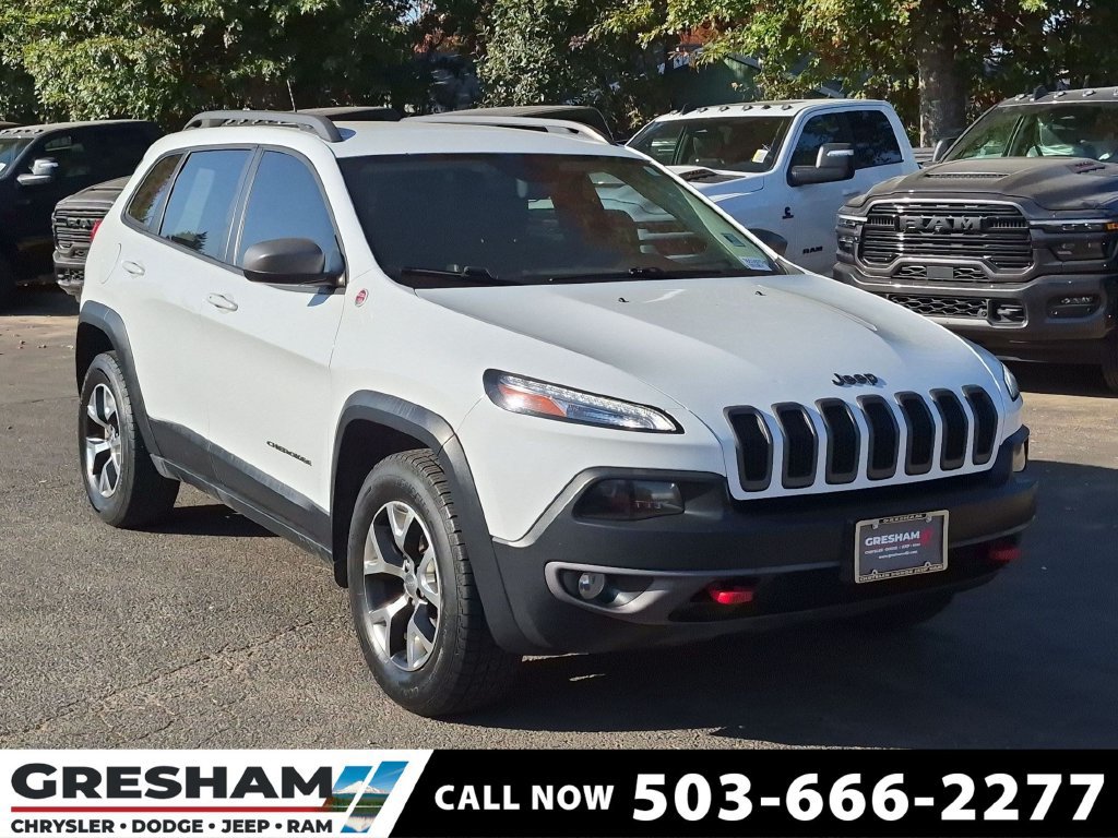 Used 2015 Jeep Cherokee Trailhawk w/ Comfort/Convenience Group AWD/4WD image 1