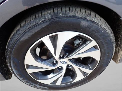 Used 2025 Subaru Legacy Premium AWD/4WD image 5