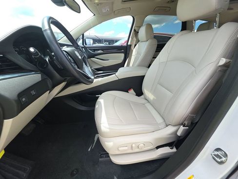 Used 2023 Buick Enclave Essence w/ Experience Buick Package FWD image 4