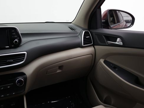 Used 2019 Hyundai Tucson Value FWD image 36