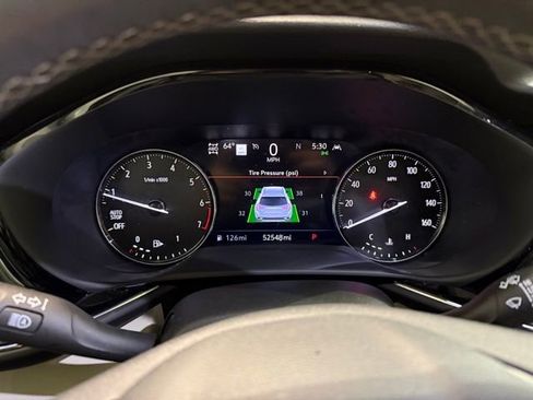 Certified 2022 Buick Envision Avenir w/ Technology Package II image 14