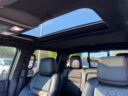 Used 2023 Nissan Frontier PRO-4X w/ Pro-4X Premium Package image 23