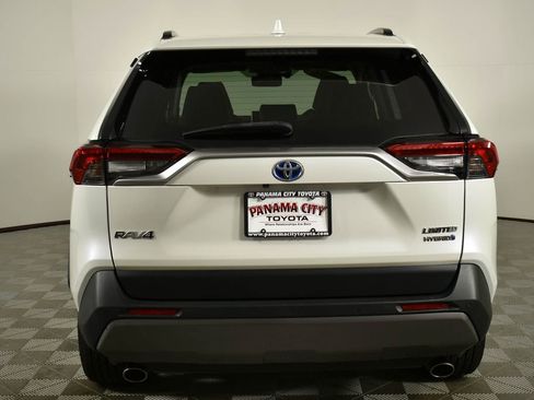 Certified 2019 Toyota RAV4 Limited image 7