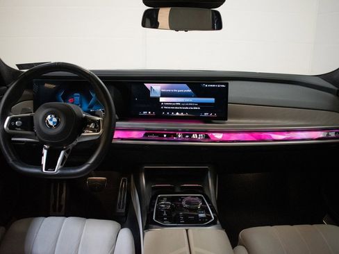 Certified 2023 BMW 760i xDrive image 11