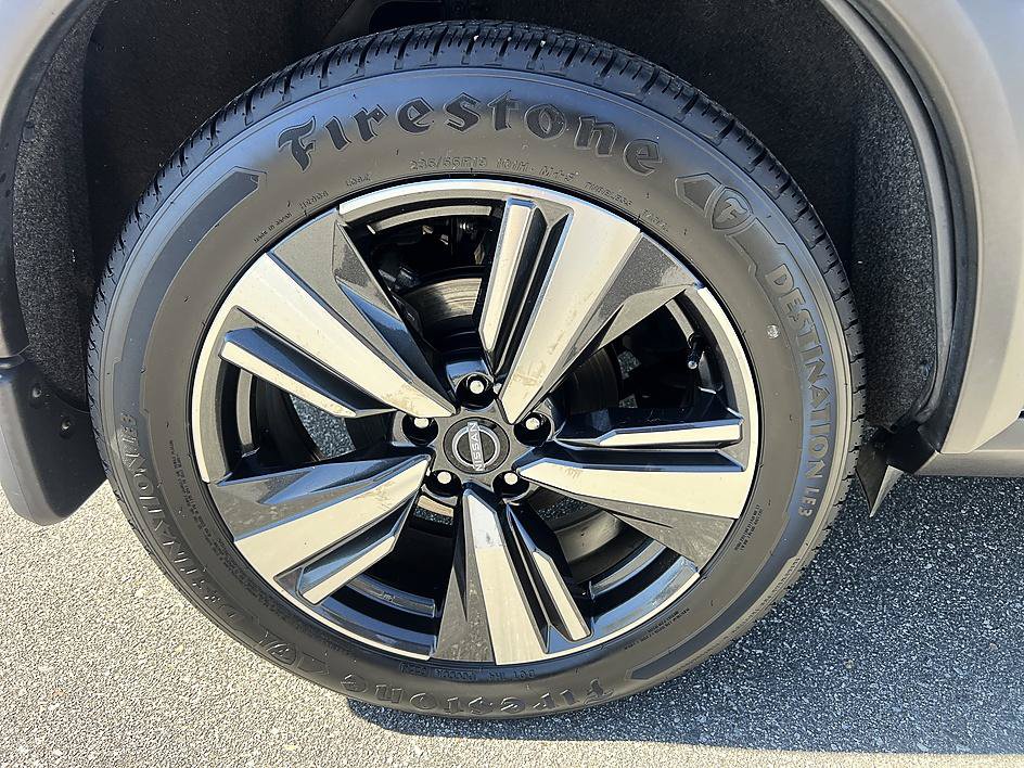 Certified 2023 Nissan Rogue SL w/ SL Premium Package FWD image 11
