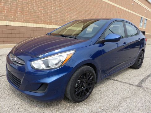 Used 2016 Hyundai Accent SE FWD image 6