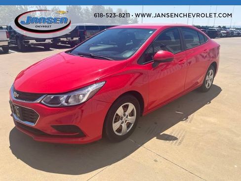 Used 2018 Chevrolet Cruze LS FWD image 3