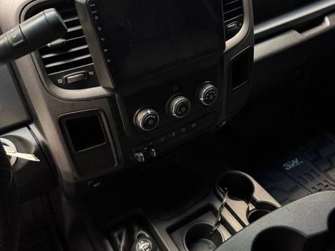 Used 2017 RAM 2500 Tradesman w/ Chrome Appearance Group AWD/4WD image 12