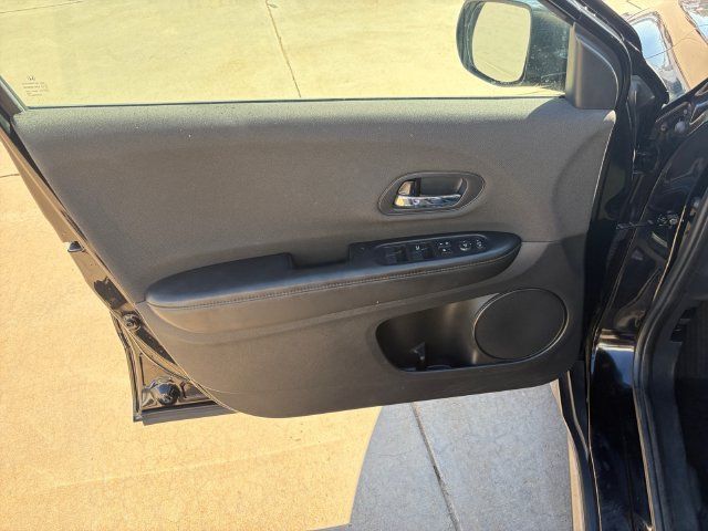 Used 2021 Honda HR-V LX image 26