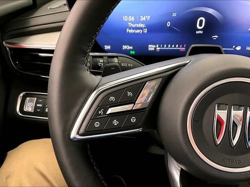 Used 2025 Buick Enclave Avenir w/ Super Cruise Package image 26