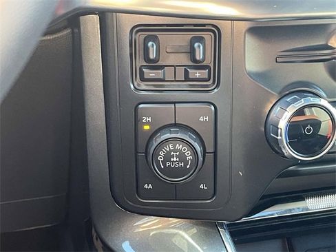 Certified 2022 Ford F150 Lariat w/ Equipment Group 502A High image 29