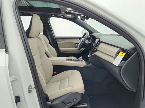 New 2026 Volvo XC90 B5 Core image 26