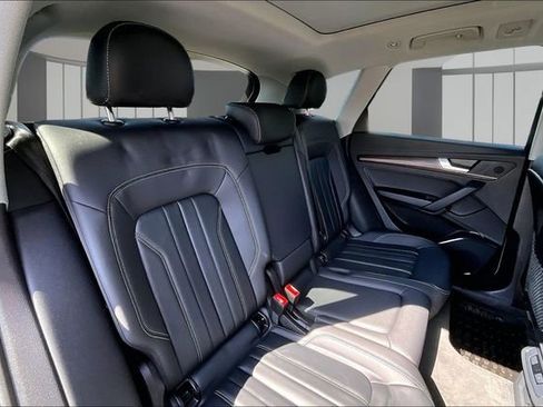 Certified 2023 Audi Q5 2.0T Premium w/ Convenience Package image 25