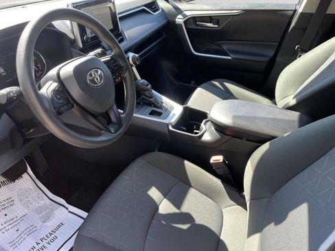 Used 2025 Toyota RAV4 XLE AWD/4WD image 23