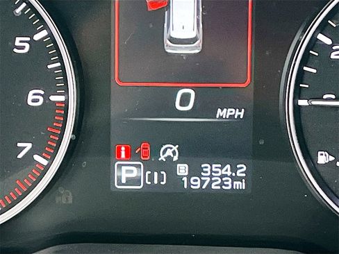 Used 2025 Subaru Forester Premium w/ Convenience Package #1 image 12