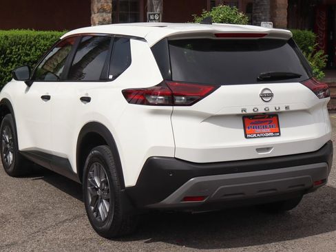 Used 2023 Nissan Rogue S FWD image 6