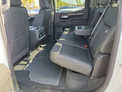 New 2026 GMC Sierra 1500 SLT w/ SLT Convenience Package AWD/4WD image 9