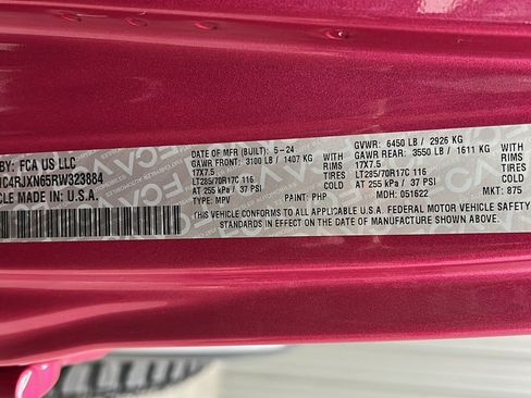 Used 2024 Jeep Wrangler Unlimited image 38