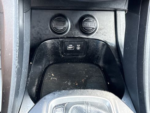 Used 2018 Hyundai Santa Fe Sport FWD image 23