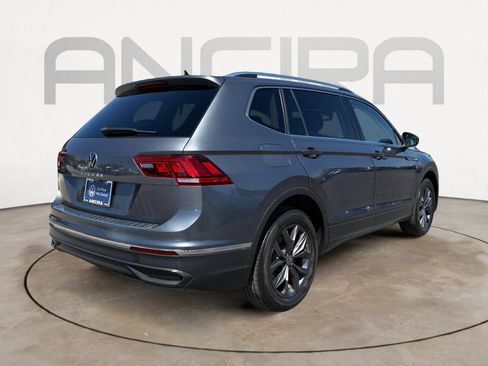 Used 2023 Volkswagen Tiguan SE image 10