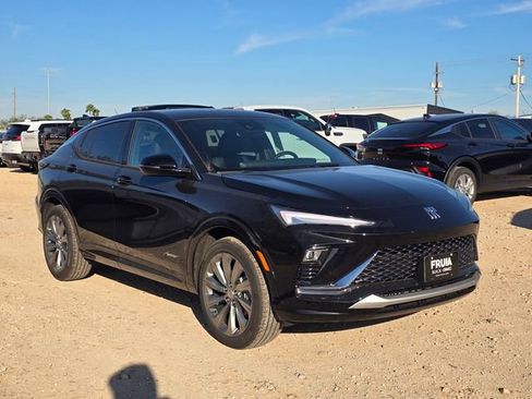 New 2026 Buick Envista Avenir image 3